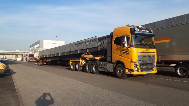 Transport mit Nachläufer